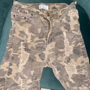 Camouflage Distressed Shorts